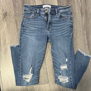 Abercrombie & Fitch the super skinny mid rise 27/4 s jeans